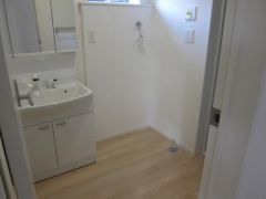 収納力と機能性にすぐれた洗面台