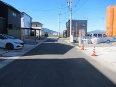 南側道路、日当り良好