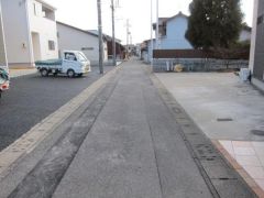 西側道路3.7ｍ