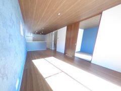 南向きの居室が光と風を呼び込みます