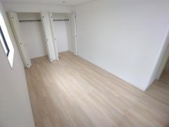 寝室・子供部屋に最適な明るい洋室