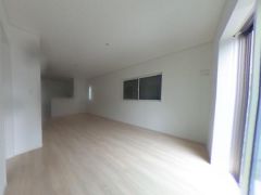 日当り良好な明るいリビング