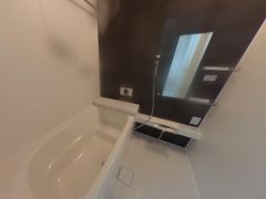 １日の疲れをいやす浴室は1坪以上