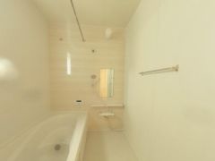 １日の疲れをいやす浴室は1坪以上