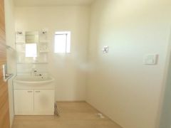 収納力と機能性にすぐれた洗面台