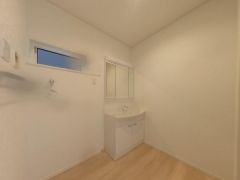 収納力と機能性にすぐれた洗面台