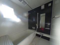 １日の疲れをいやす浴室は1坪以上