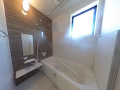 １日の疲れをいやす浴室は1坪以上