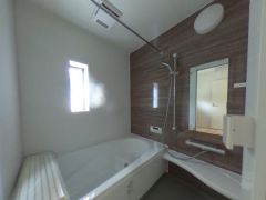 １日の疲れをいやす浴室は1坪以上