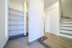 雨具も片付くシューズインクローク