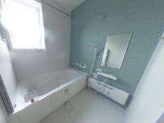 １日の疲れをいやす浴室は1坪以上