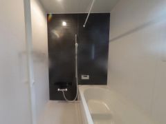 １日の疲れをいやす浴室は1坪以上