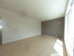 寝室・子供部屋に最適な明るい洋室
