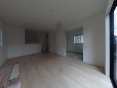 日当り良好な明るいリビング