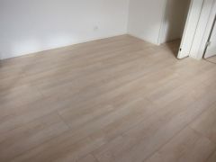 寝室・子供部屋に最適な明るい洋室