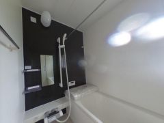 １日の疲れをいやす浴室は1坪以上