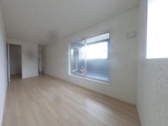 寝室・子供部屋に最適な明るい洋室