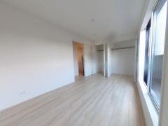 寝室・子供部屋に最適な明るい洋室