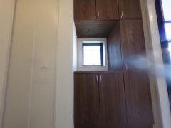 気持ちよく家族を迎えられる玄関収納付き