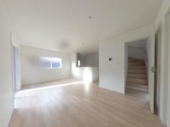 日当り良好な明るいリビング