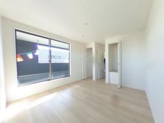 寝室・子供部屋に最適な明るい洋室