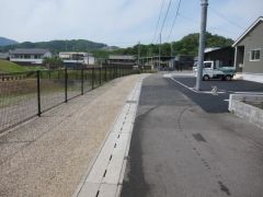西側道路3.3ｍ