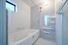 １日の疲れをいやす浴室は1坪以上