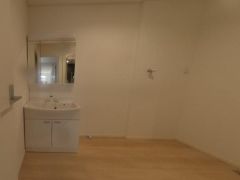 収納力と機能性にすぐれた洗面台