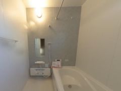 １日の疲れをいやす浴室は1坪以上