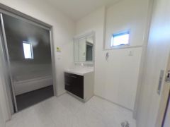 収納力と機能性にすぐれた洗面台