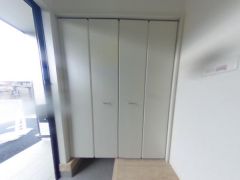 気持ちよく家族を迎えられる玄関収納付き