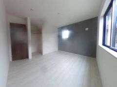 寝室・子供部屋に最適な明るい洋室