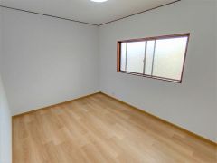 寝室・子供部屋に最適な明るい洋室