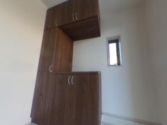 気持ちよく家族を迎えられる玄関収納付き