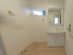 収納力と機能性にすぐれた洗面台