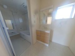 収納力と機能性にすぐれた洗面台