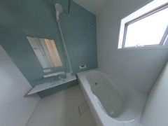 １日の疲れをいやす浴室は1坪以上