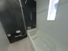 １日の疲れをいやす浴室は1坪以上