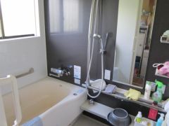 １日の疲れをいやす浴室は1坪以上