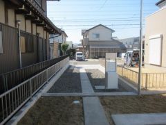 玄関アプローチ