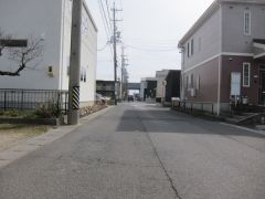 西側道路5.3m