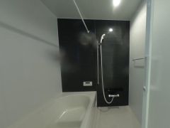 １日の疲れをいやす浴室は1坪以上